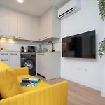 Estudio Con Encanto En Malaga Centro By Rent Me